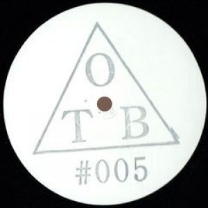 KITTEN PLAY / DUST DEVIL